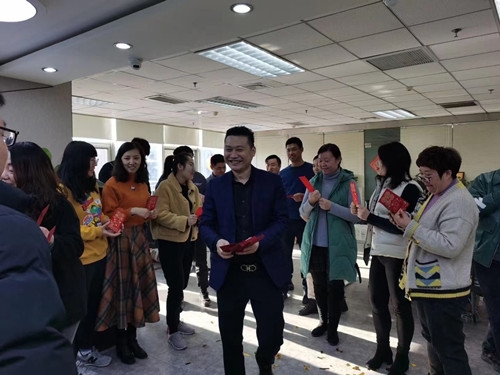 乐盈VI集团发红包